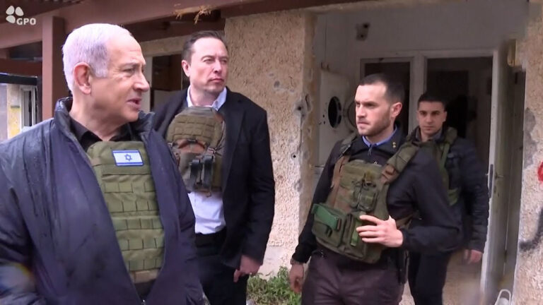 Video| Elon Musk y el presidente alemán Steinmeier visitan los kibutz atacados por Hamás